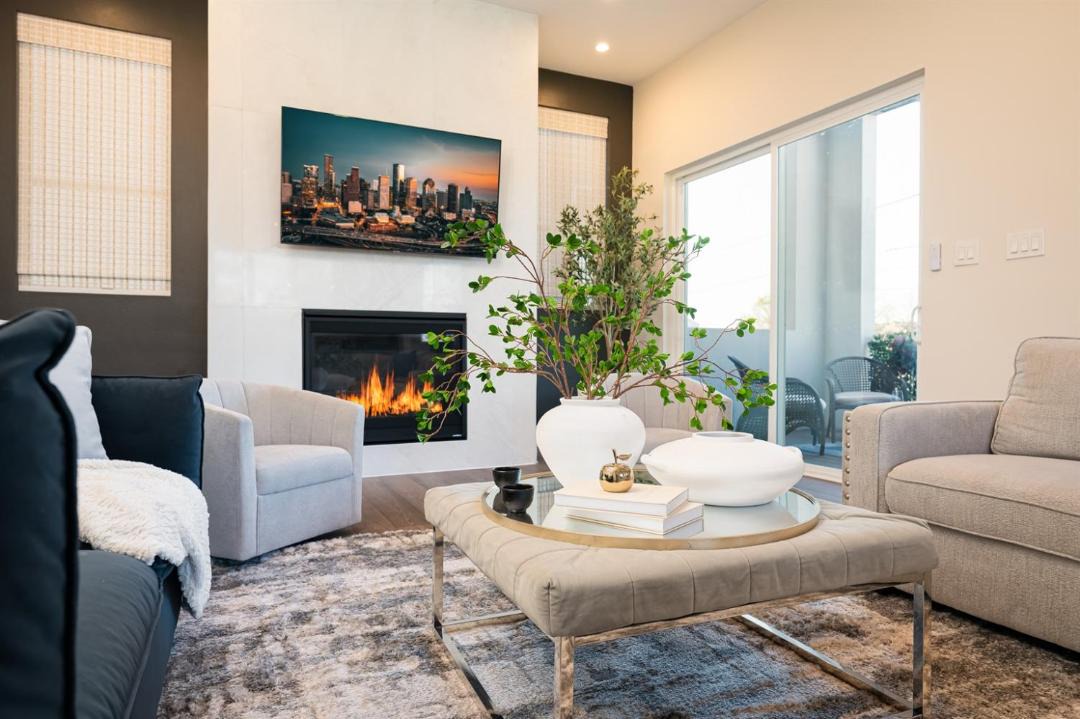 Photo of Livingroom in Washington Ave./ Memorial Park