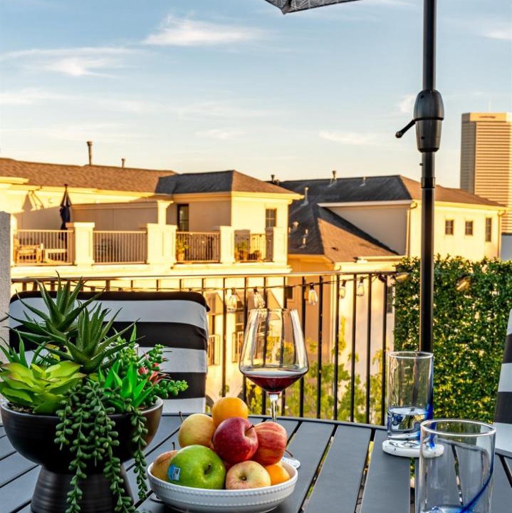Photo of Patio Balcony in Washington Ave./ Memorial Park
