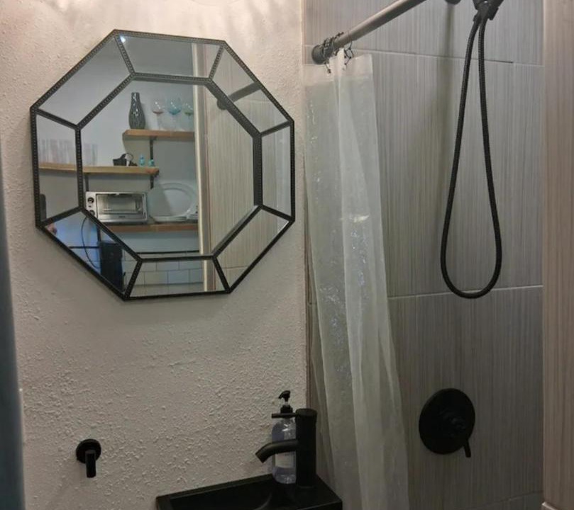 Photo of Bathroom in Canyon Lake
