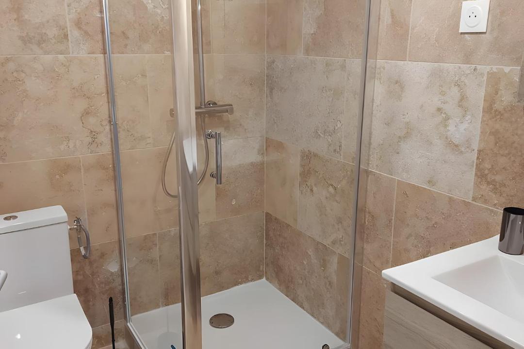 Photo of Bathroom in Penvins