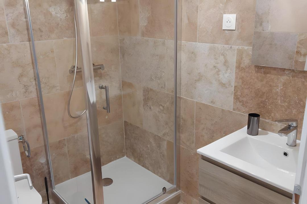 Photo of Bathroom in Penvins