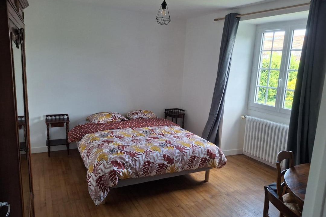 Photo of Bedroom in Maille