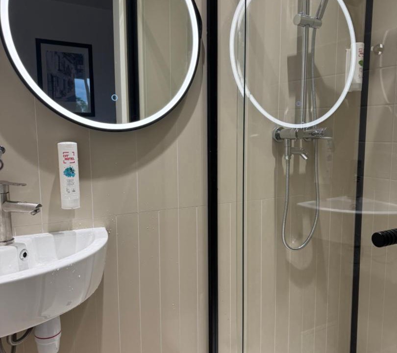 Photo of Bathroom in Cholet