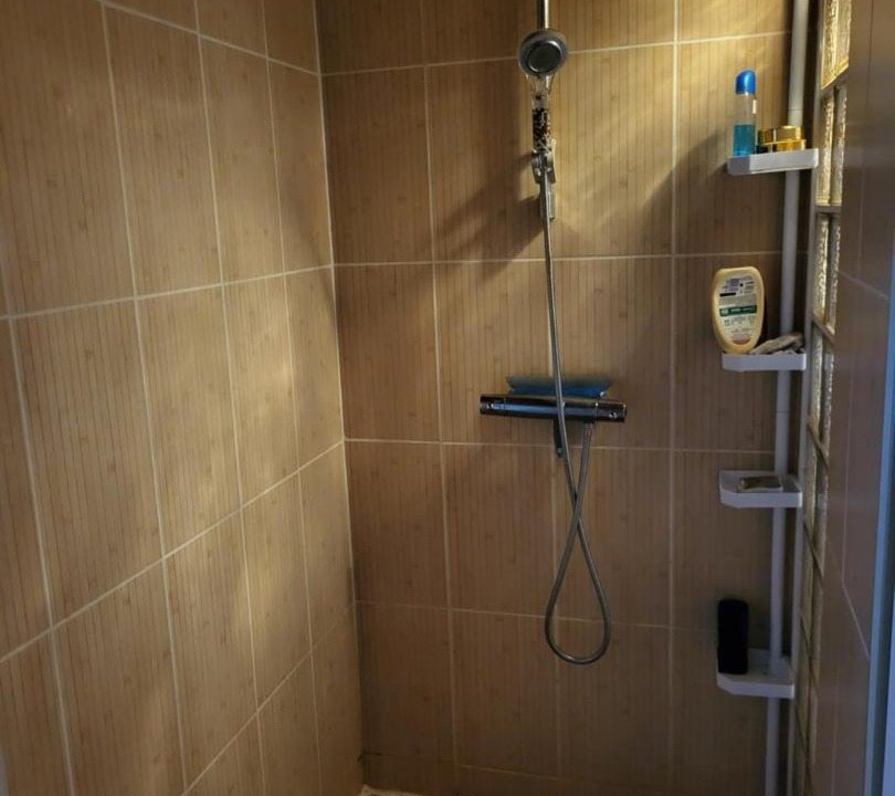 Photo of Bathroom in Curvalle