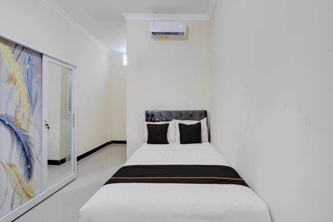 Photo of Bedroom in Banguntapan