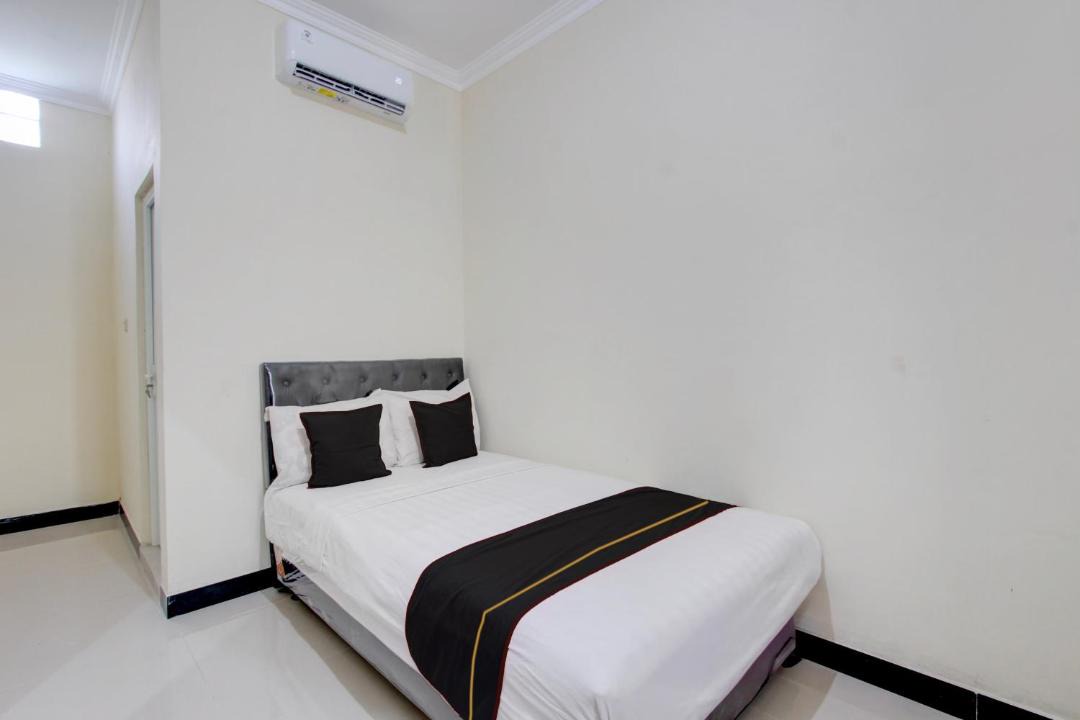 Photo of Bedroom in Banguntapan