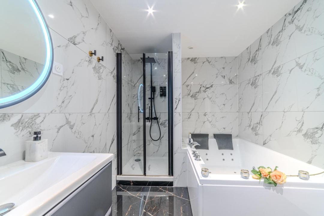 Photo of Bathroom in Montbrison