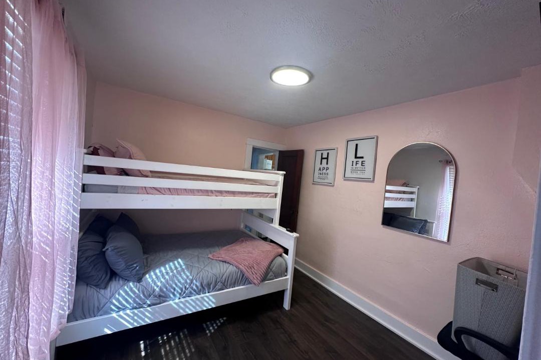 Photo of Bedroom in Lewellen