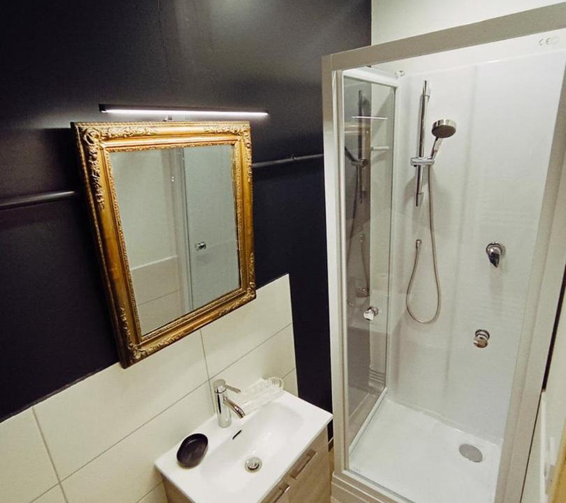 Photo of Bathroom in Brioude