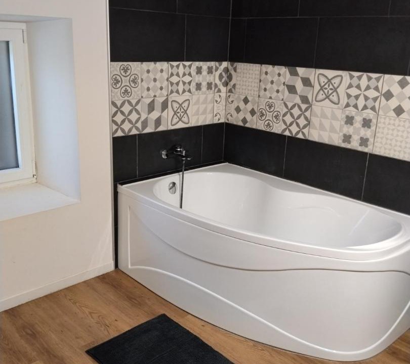 Photo of Bathroom in Moye