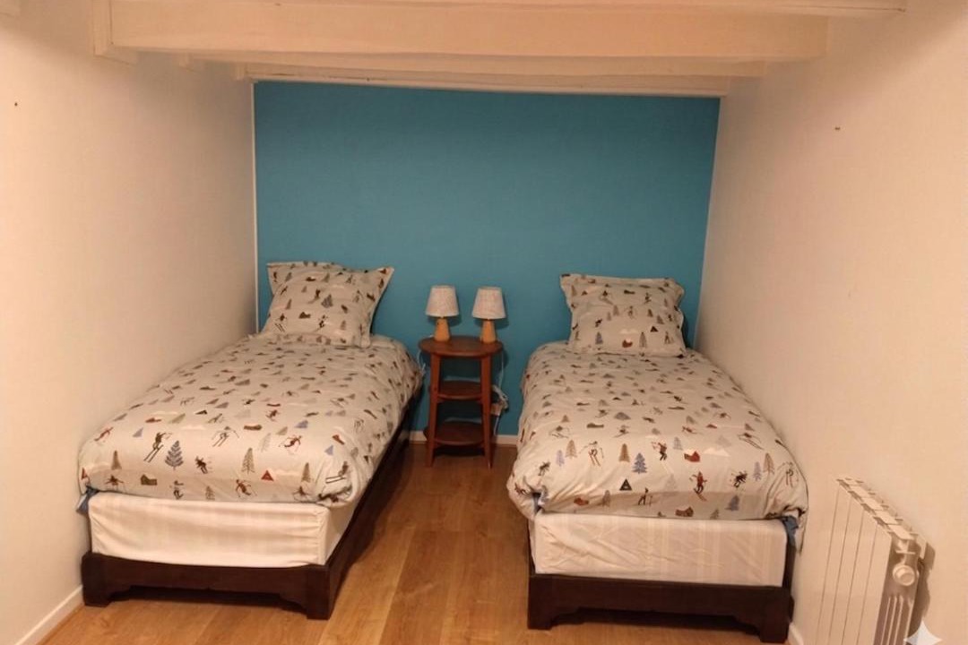 Photo of Bedroom in Moye