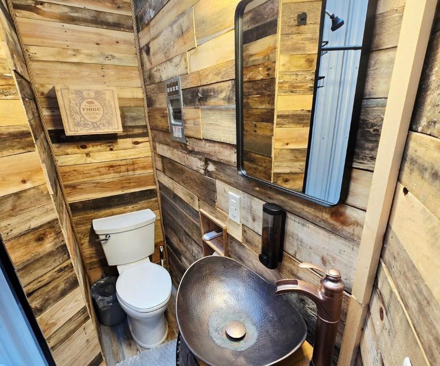 Photo of Bathroom in Smithsburg