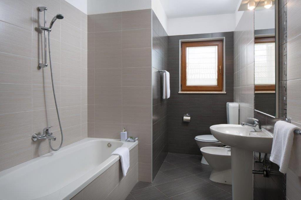 Photo of Bathroom in Marceljani