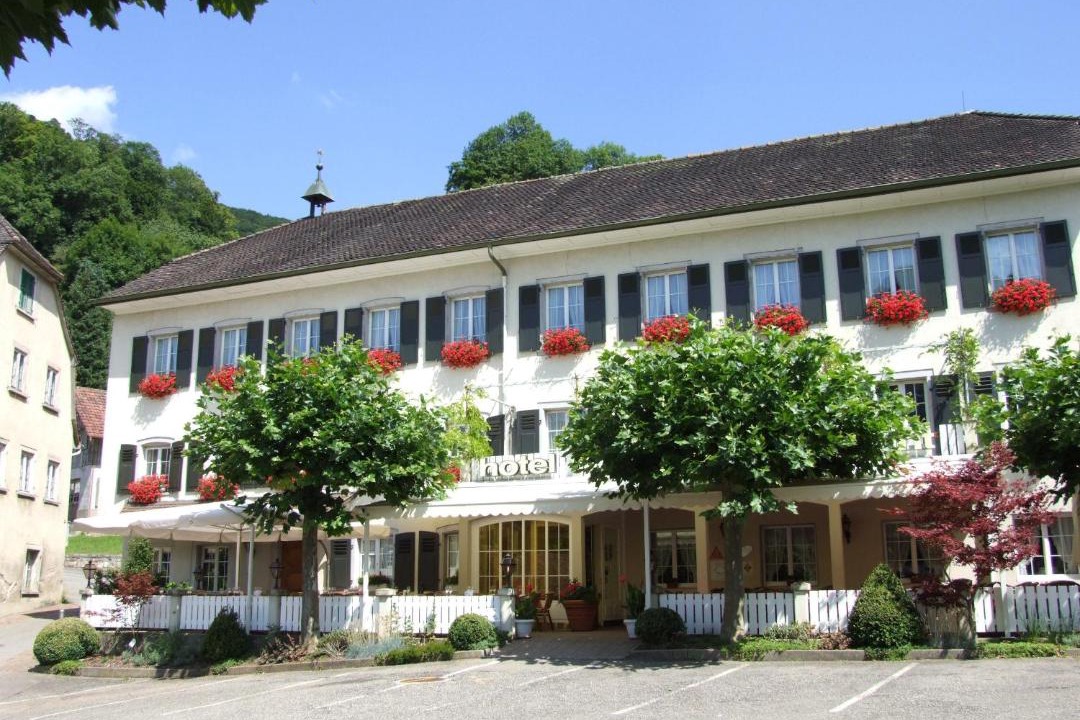 Photo of Others in Eptingen