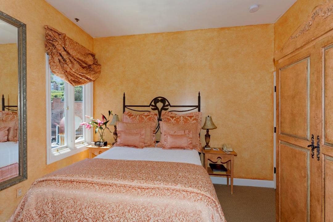 Photo of Bedroom in Sausalito