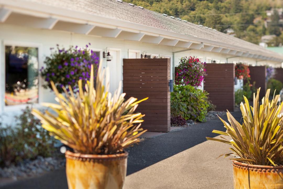 Photo of Others in Garibaldi