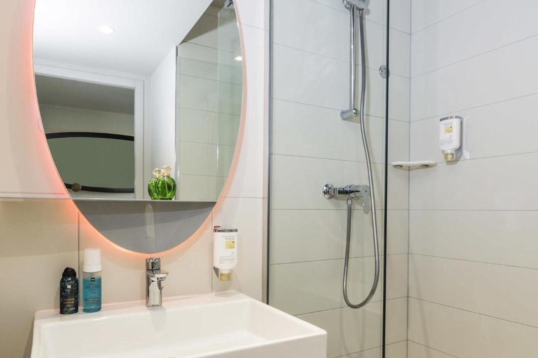 Photo of Bathroom in Palaiseau
