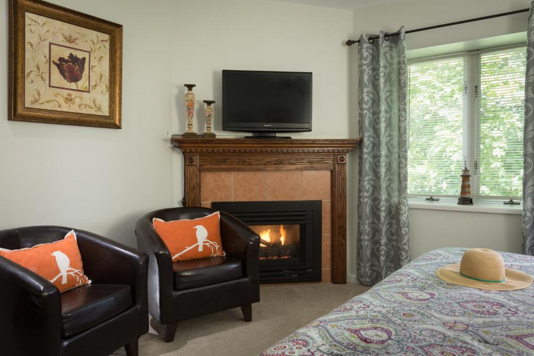 Photo of Others in Off Broadway