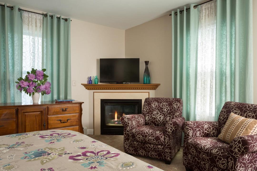 Photo of Others in Off Broadway