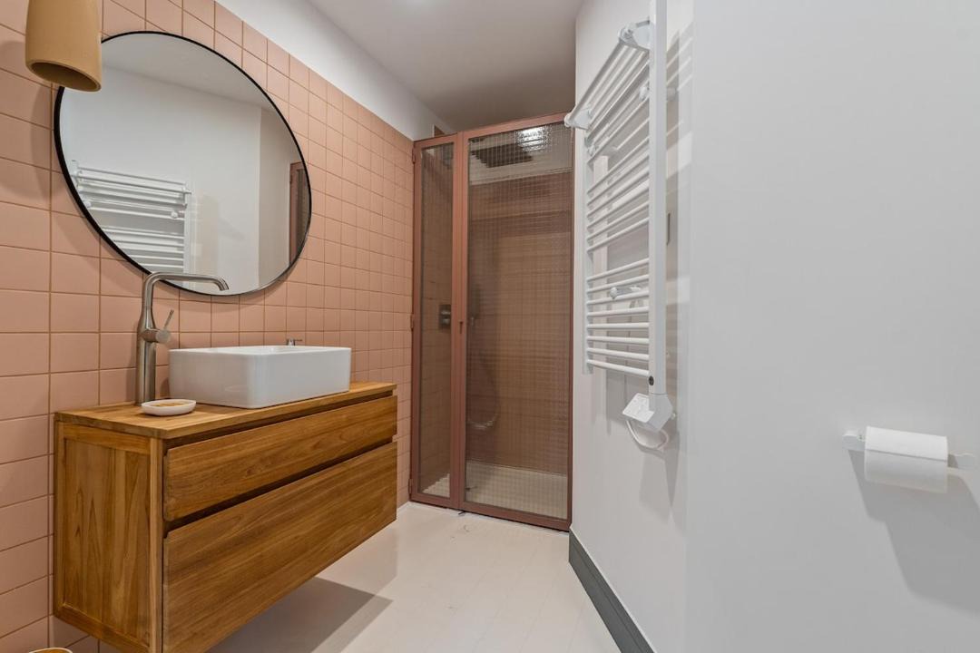 Photo of Bathroom in Quartier de la Goutte-d'Or