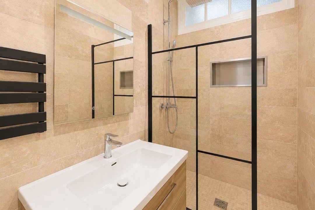 Photo of Bathroom in Asnieres-sur-Seine