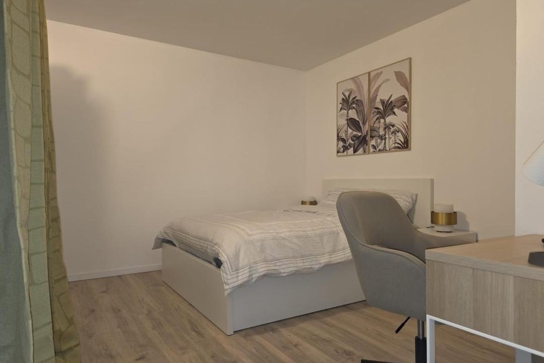 Photo of Bedroom in Center