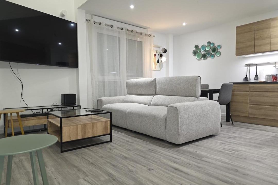 Photo of Livingroom in Center