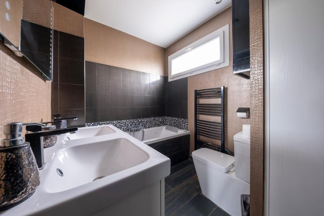 Photo of Bathroom in Saint-Simon