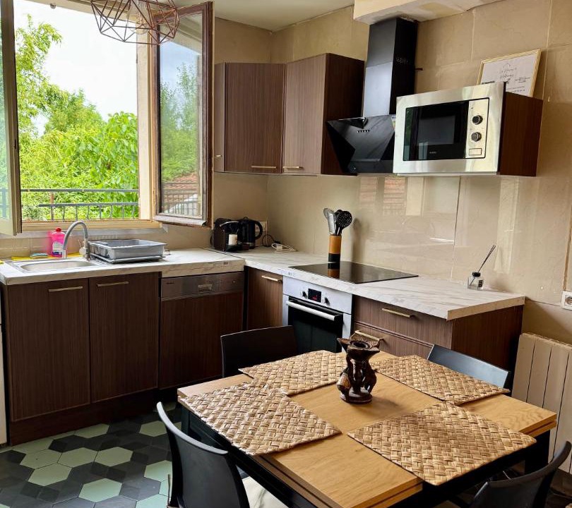 Photo of Kitchen in Centre