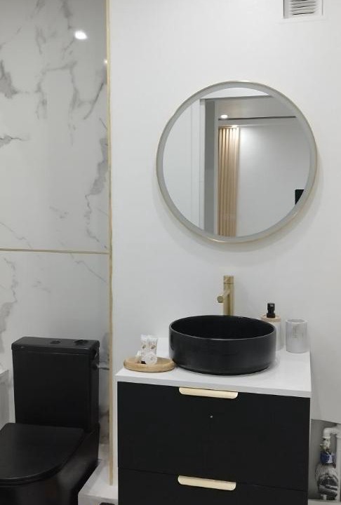 Photo of Bathroom in Survilliers