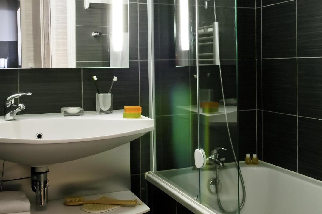 Photo of Bathroom in Montrouge