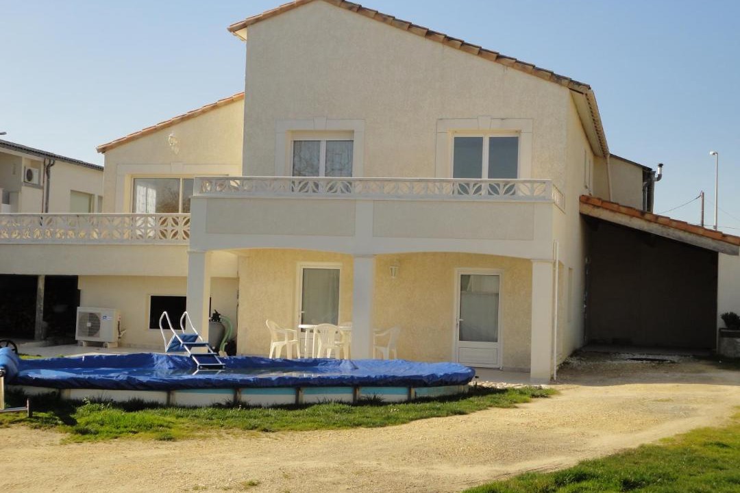 Photo of Buildings in Meschers-sur-Gironde