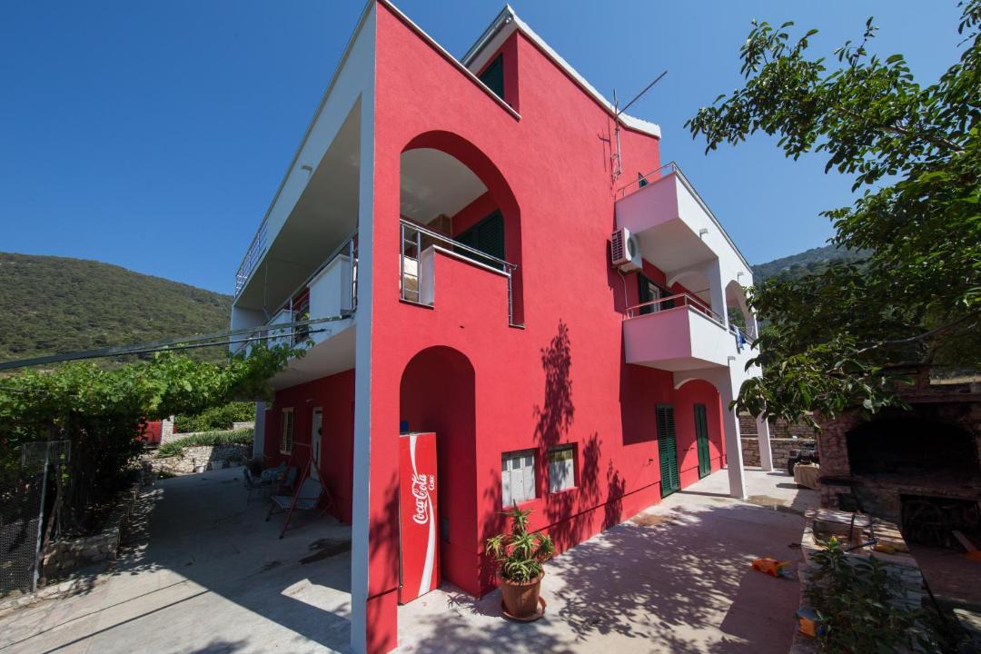 Photo of Buildings in Komiza