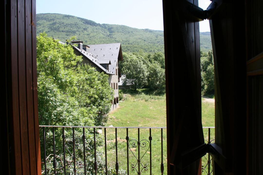 Photo of Others in Linsoles