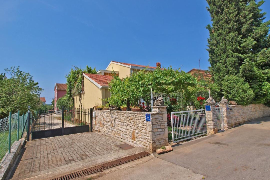 Photo of Buildings in Fazana