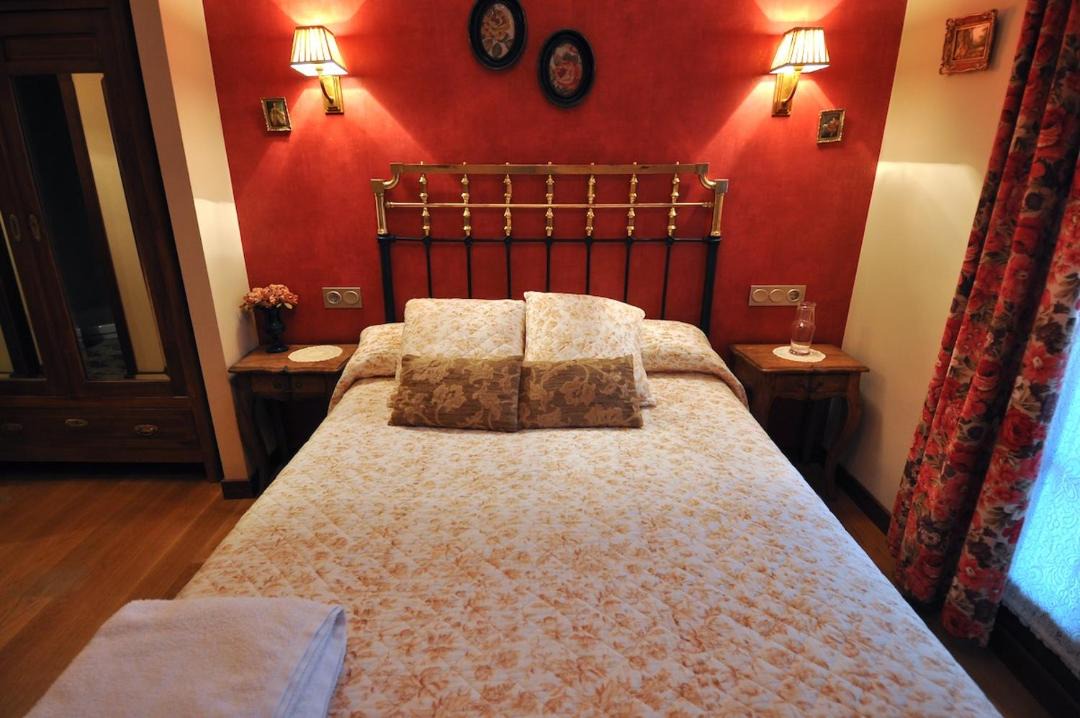 Photo of Bedroom in Penaranda de Duero