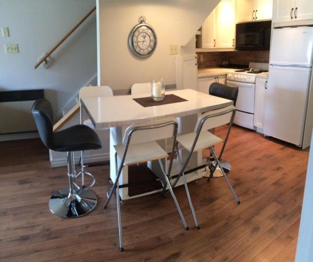 Photo of Livingroom in Magog