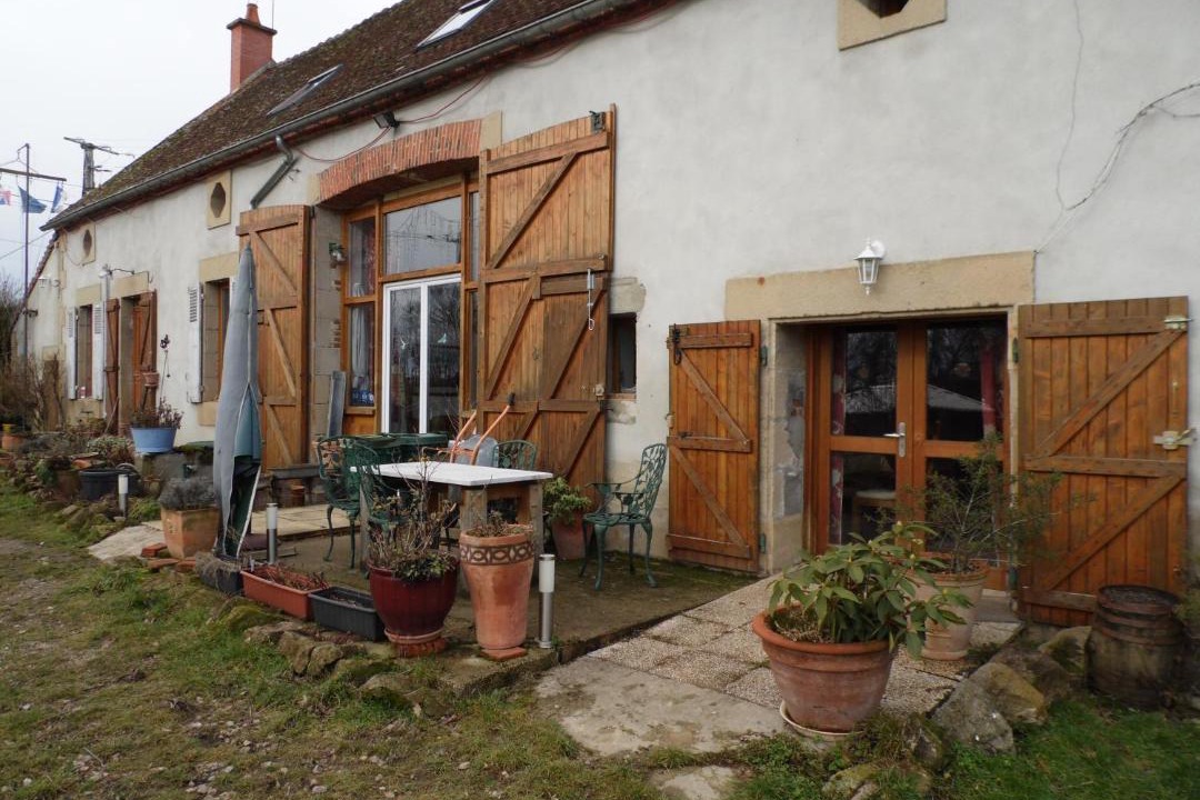 Photo of Buildings in Treban