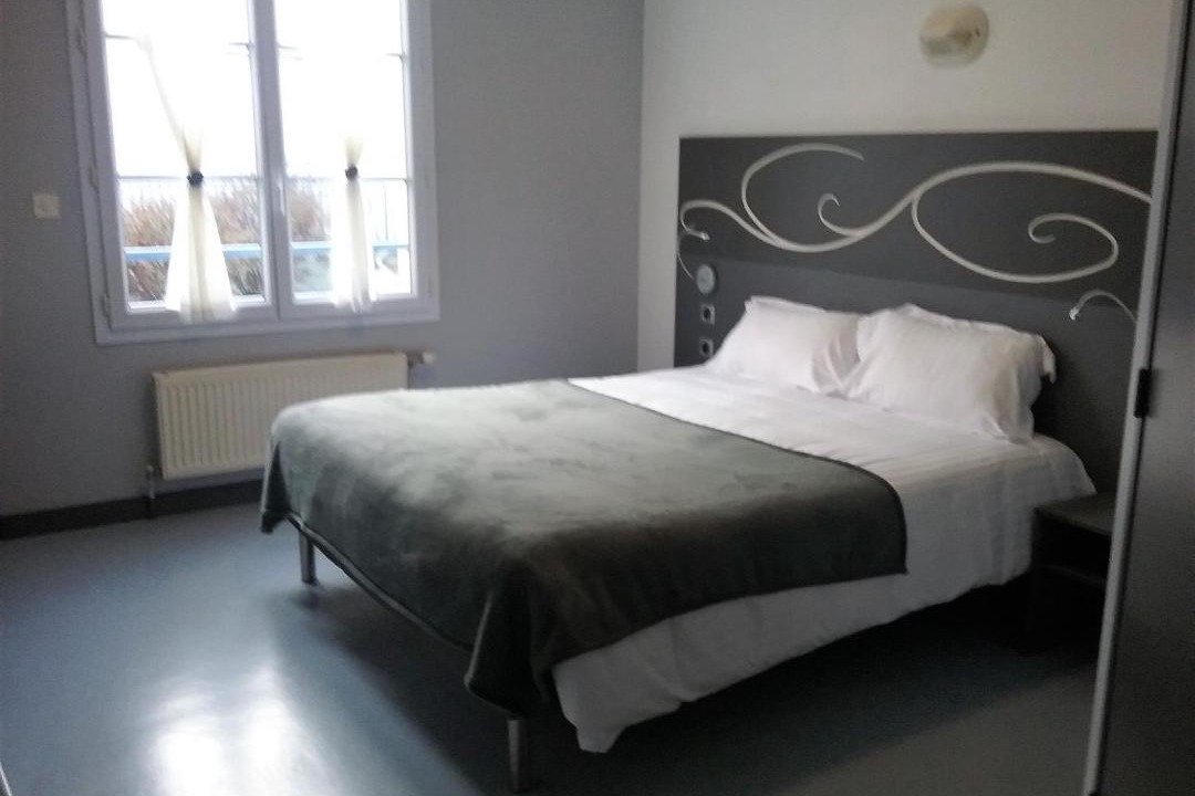 Photo of Others in Loudun