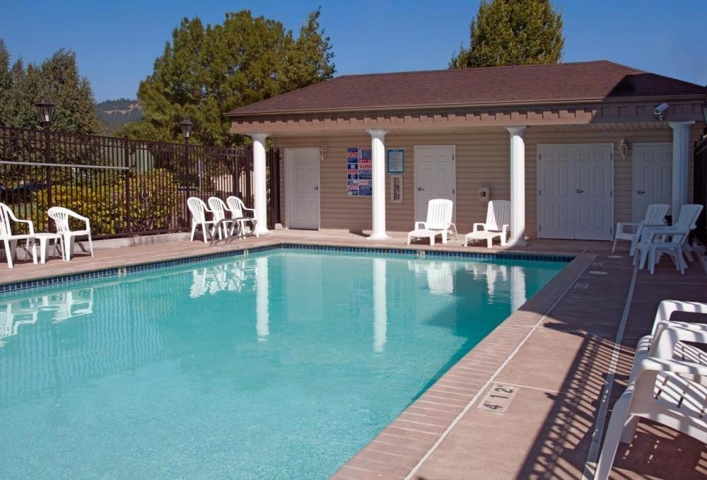 Photo of Others in Springfield