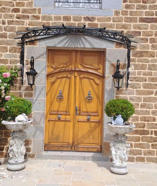 Photo of Others in Sens-de-Bretagne
