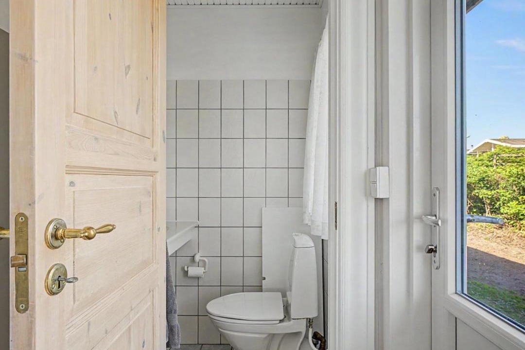 Photo of Bathroom in Helnæs By