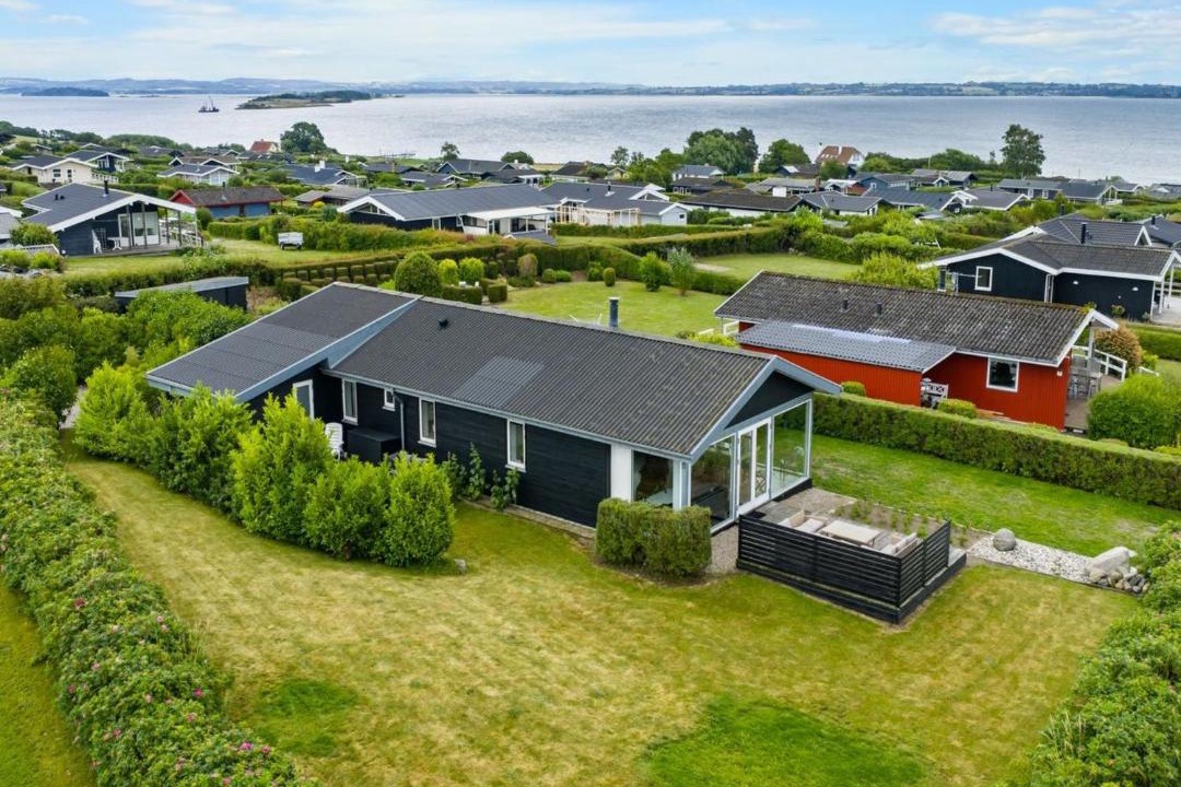Photo of Others in Helnæs By