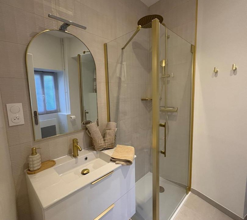 Photo of Bathroom in Brie-Comte-Robert