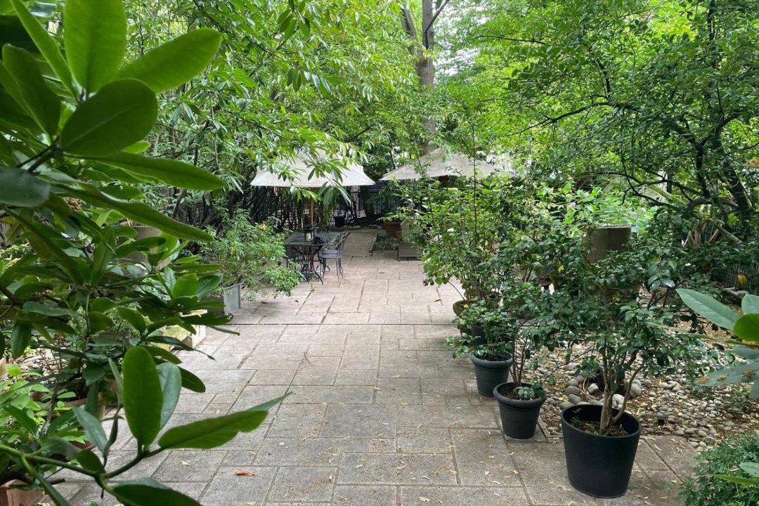 Photo of Others in Neuilly-sur-Seine