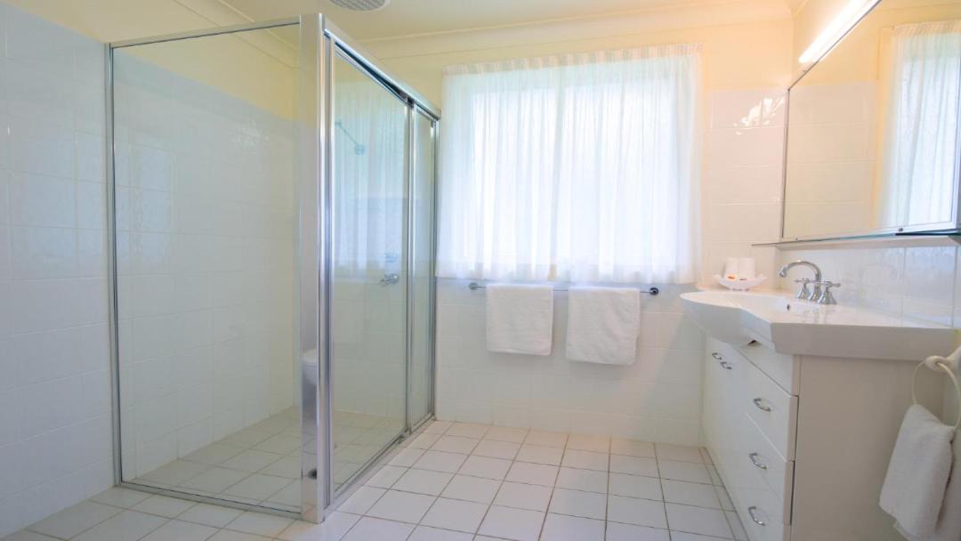 Photo of Others in Elizabeth Beach