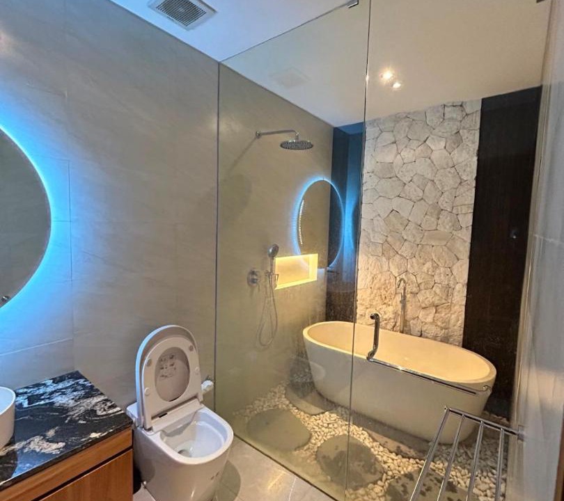 Photo of Bathroom in Taro