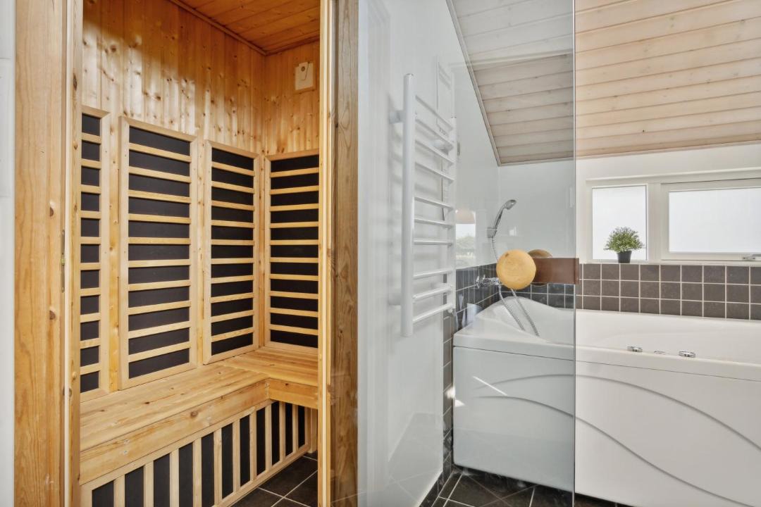 Photo of Bathroom in Flovt Strand