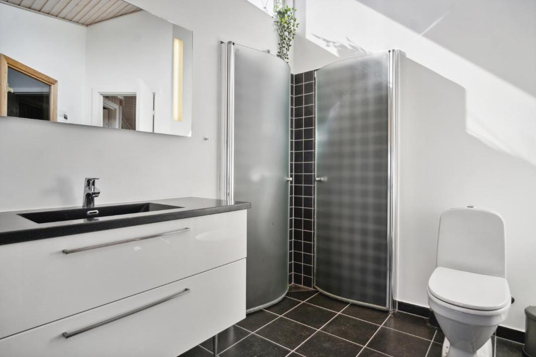 Photo of Bathroom in Flovt Strand