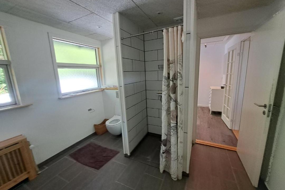 Photo of Bathroom in Glyngore